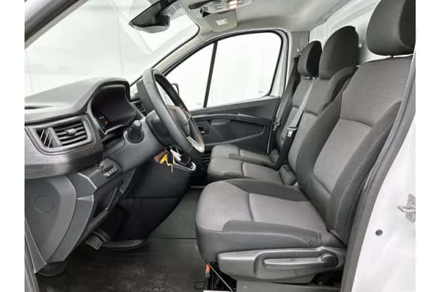 Renault Trafic (2025) thumbnail 25