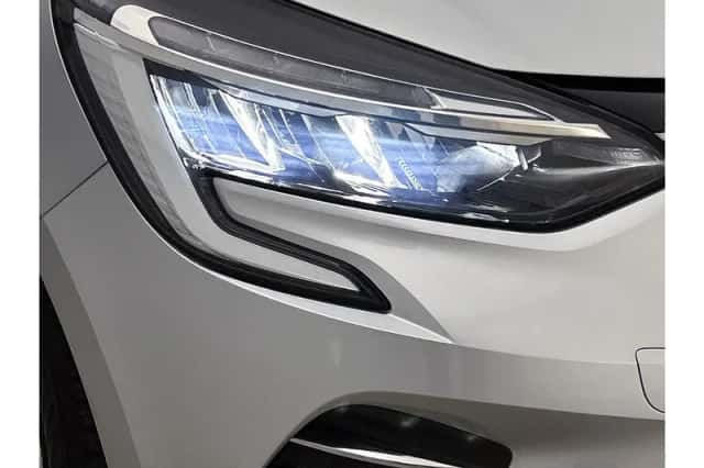 Renault Clio (2021) thumbnail 24