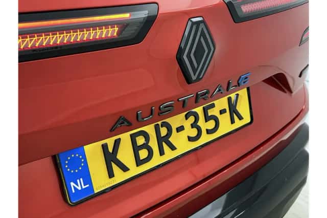 Renault Austral (2024) thumbnail 35