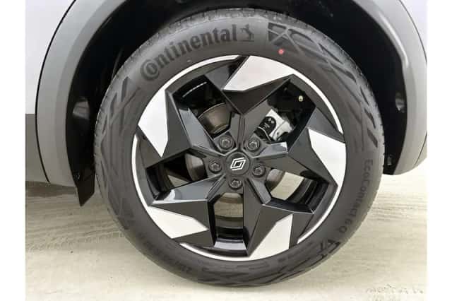 Renault Captur (2025) thumbnail 4
