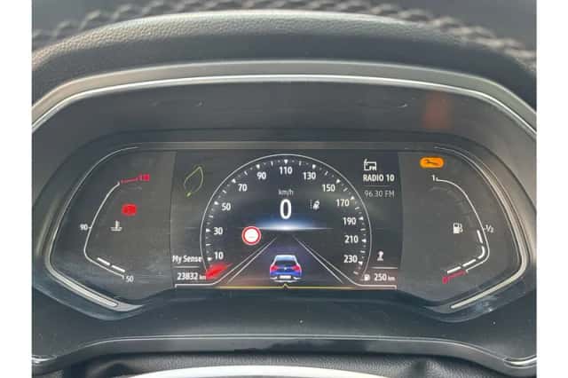 Renault Captur (2021) thumbnail 11