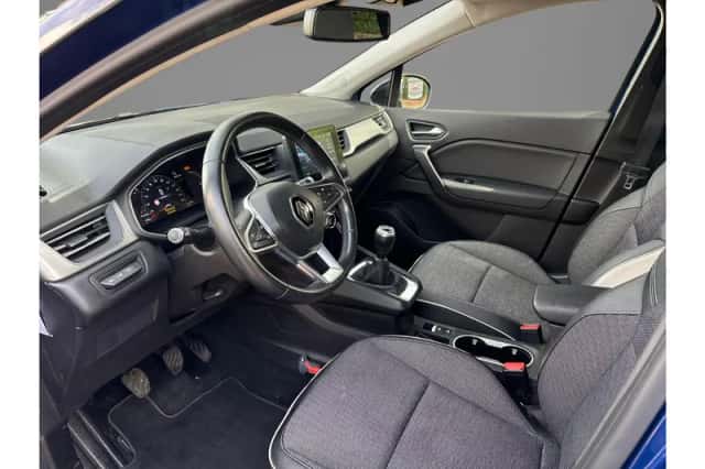 Renault Captur (2021) thumbnail 8
