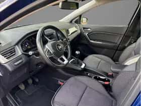 Renault Captur (2021) thumbnail 8