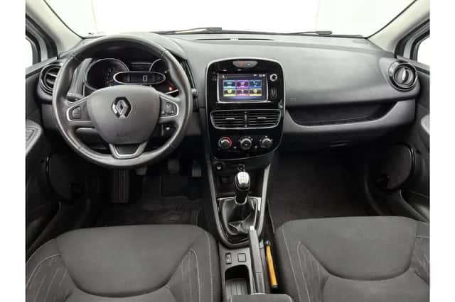 Renault Clio (2019) thumbnail 3