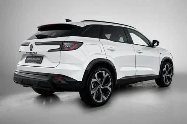 Renault Austral (2024) thumbnail 2