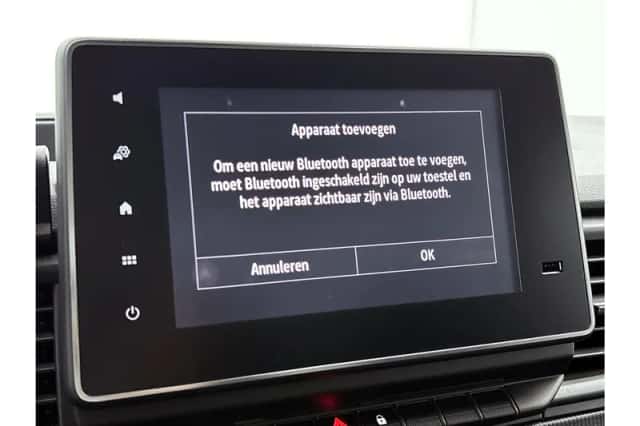 Renault Trafic (2023) thumbnail 2