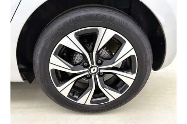 Renault Clio (2022) thumbnail 4