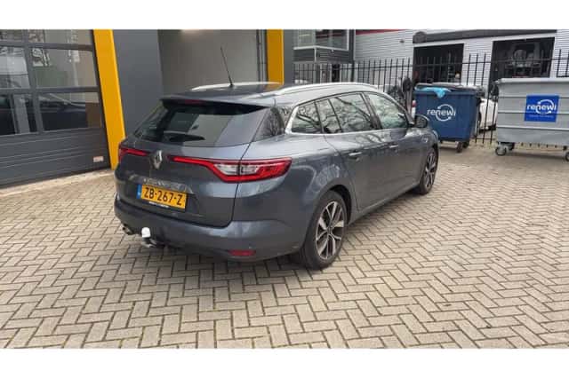 Renault Mégane (2019) thumbnail 4