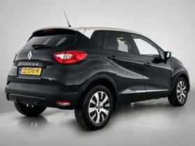 Renault Captur (2016) thumbnail 2