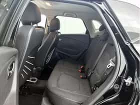 Renault Captur (2016) thumbnail 23