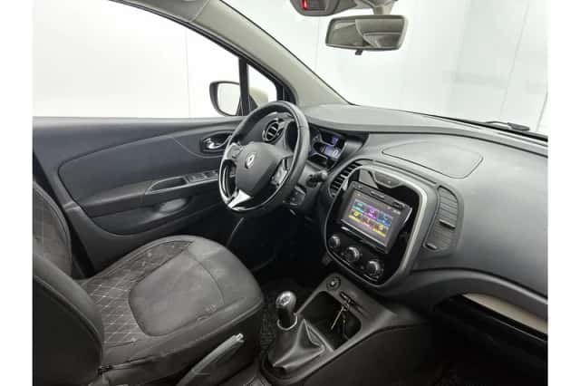 Renault Captur (2016) thumbnail 9