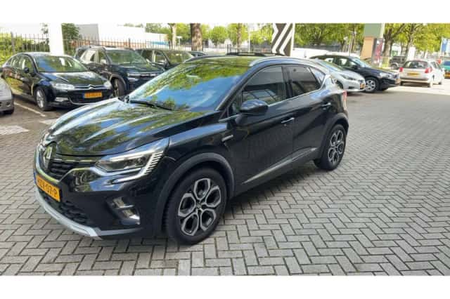 Renault Captur (2023) thumbnail 1