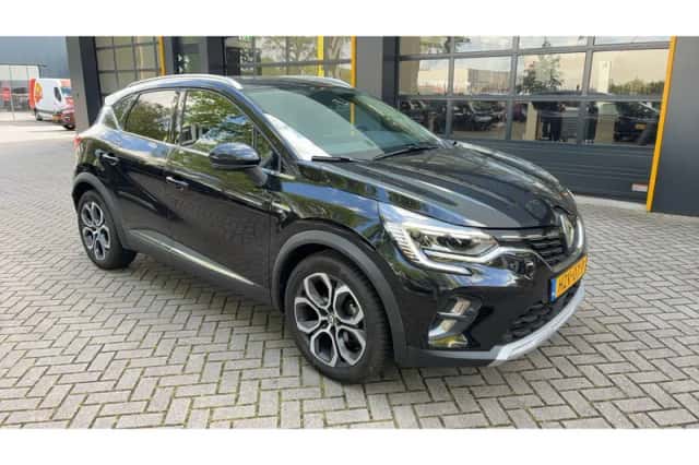 Renault Captur (2023) thumbnail 5