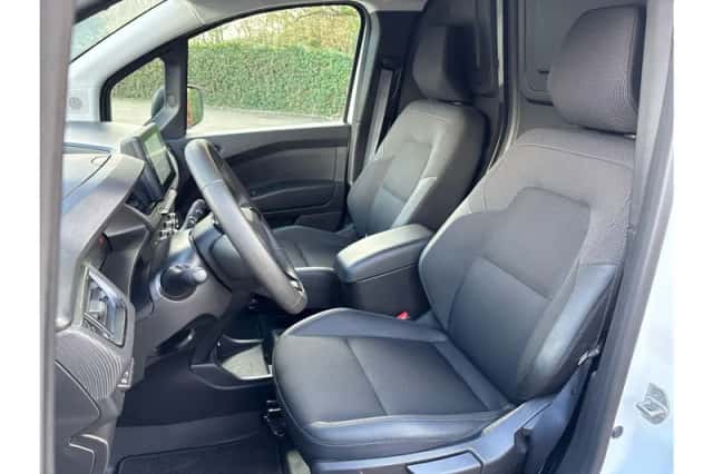 Renault Kangoo (2025) thumbnail 18