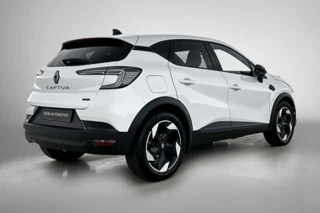 Renault Captur (2025) thumbnail 2