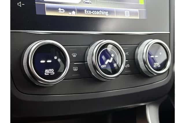Renault Kadjar (2022) thumbnail 19