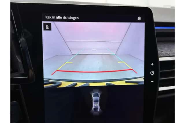 Renault Rafale (2025) thumbnail 18