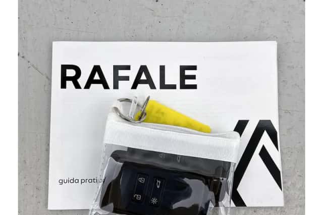 Renault Rafale (2025) thumbnail 32
