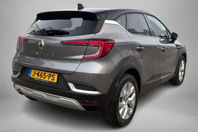 Renault Captur (2020) thumbnail 2