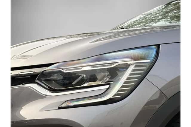 Renault Captur (2020) thumbnail 24