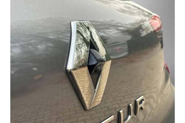 Renault Captur (2020) thumbnail 30