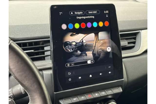 Renault Captur (2020) thumbnail 32