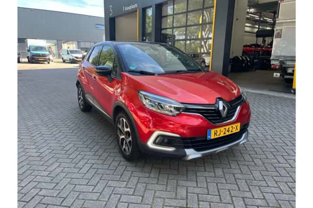 Renault Captur (2017) thumbnail 3