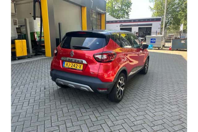 Renault Captur (2017) thumbnail 5