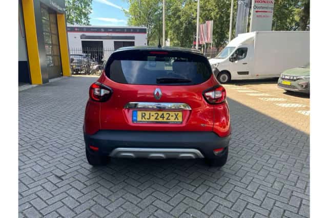 Renault Captur (2017) thumbnail 6
