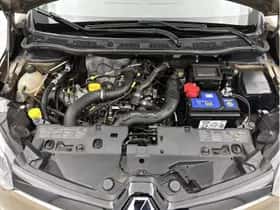 Renault Captur (2016) thumbnail 28