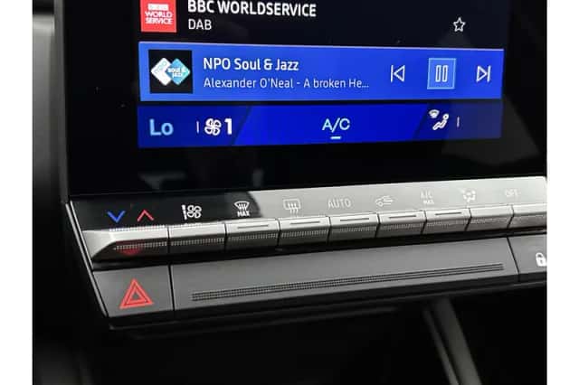 Renault Symbioz (2025) thumbnail 18