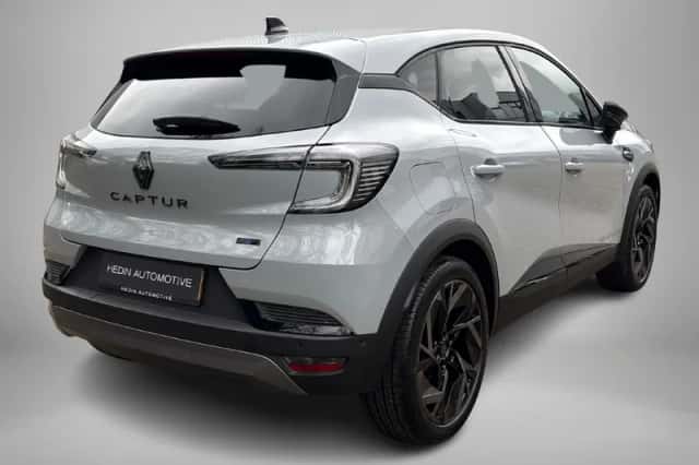 Renault Captur (2026) thumbnail 2