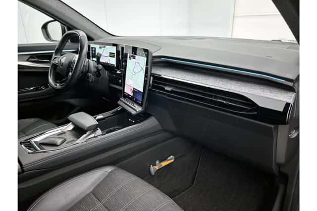 Renault Austral (2023) thumbnail 17