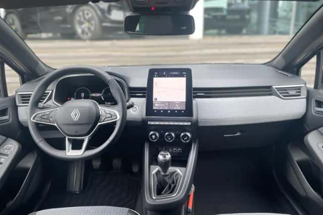 Renault Clio (2025) thumbnail 3
