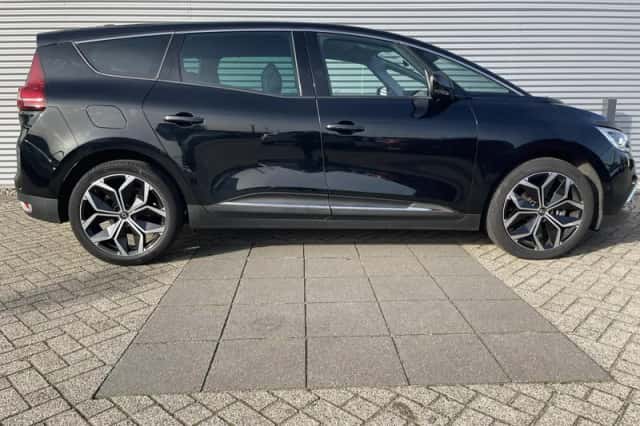 Renault Grand Scénic (2023) thumbnail 17