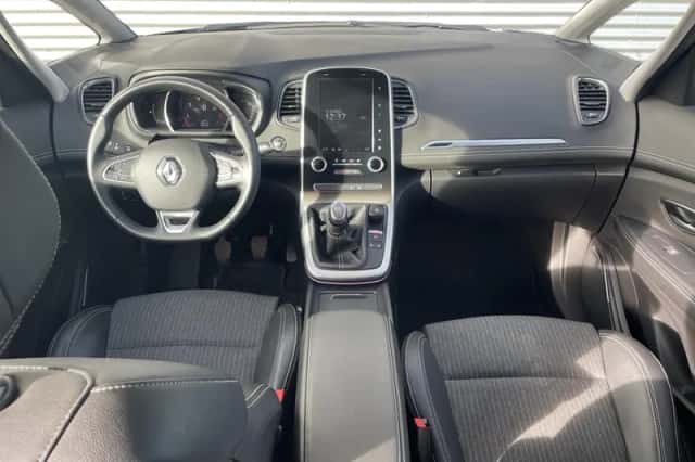 Renault Grand Scénic (2023) thumbnail 3