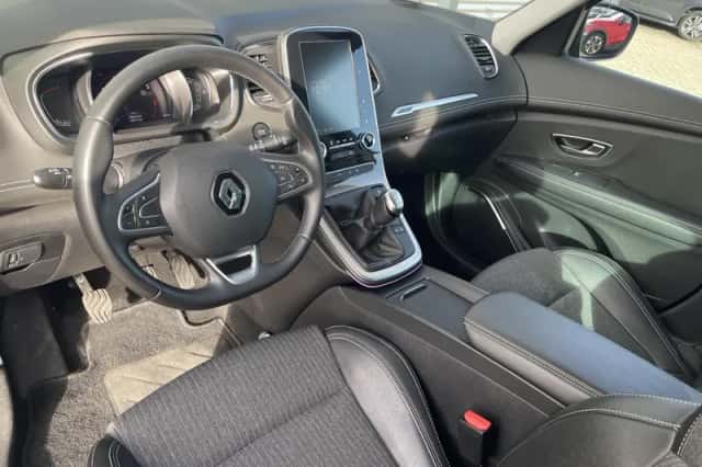 Renault Grand Scénic (2023) thumbnail 9