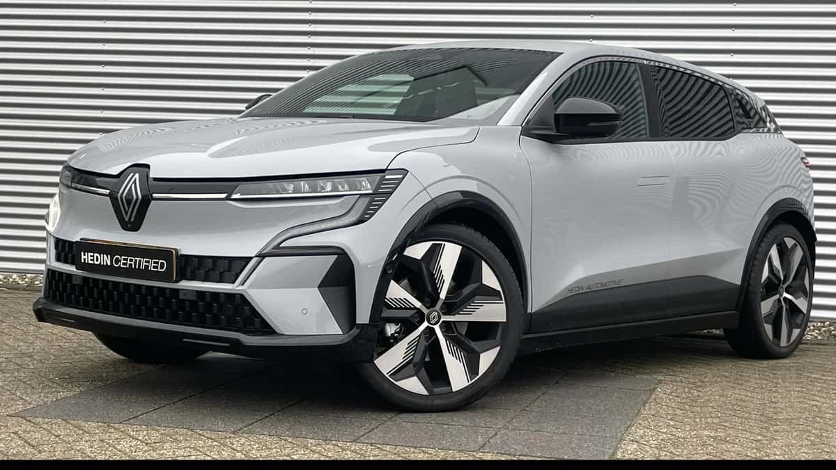 Renault Mégane E-Tech (2025) — foto 1