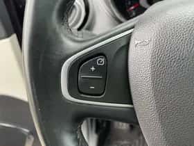 Renault Captur (2018) thumbnail 17
