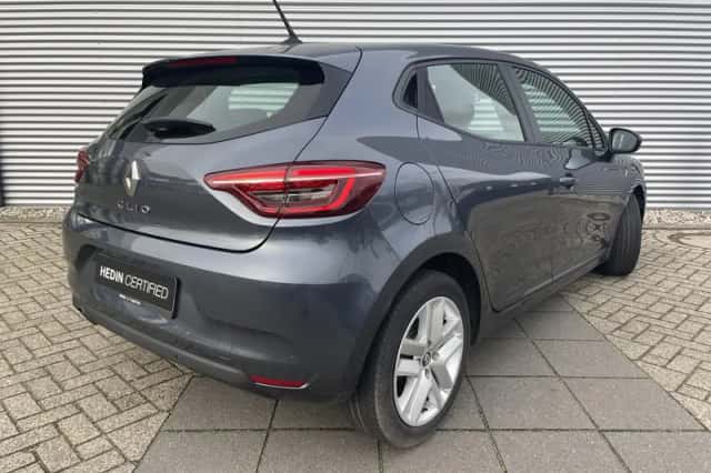 Renault Clio (2021) thumbnail 2