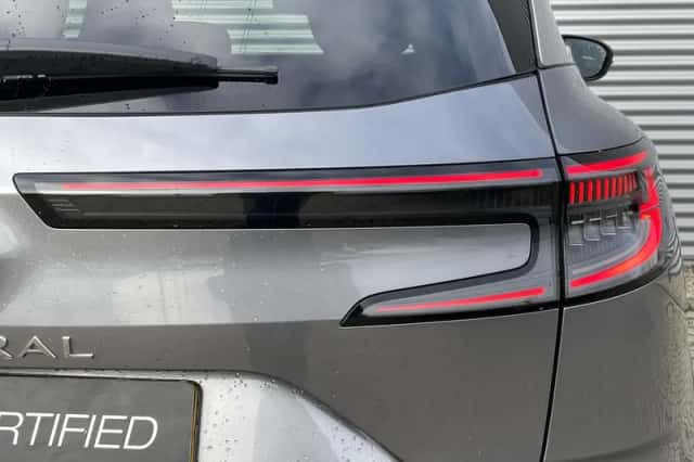 Renault Austral (2023) thumbnail 12