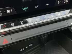 Renault Austral (2023) thumbnail 22