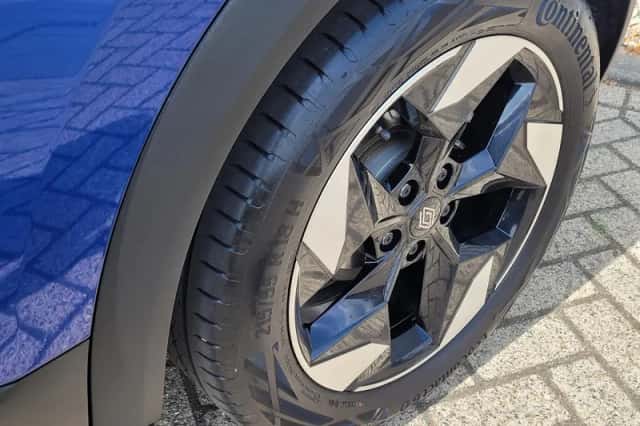 Renault Captur (2025) thumbnail 5