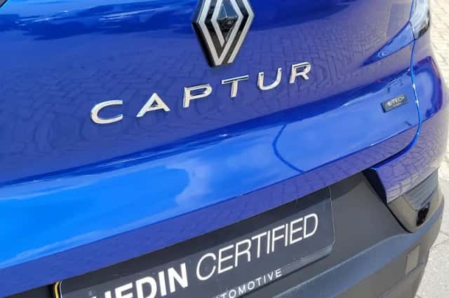 Renault Captur (2025) thumbnail 6