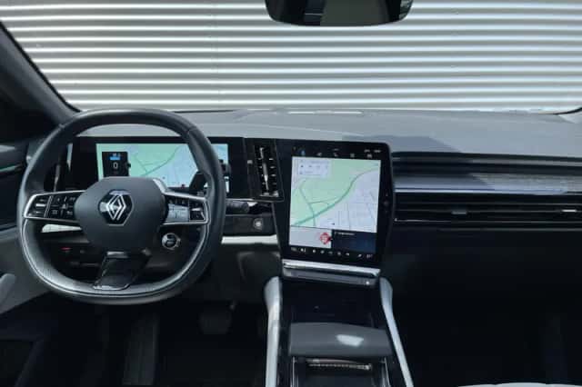 Renault Espace (2023) thumbnail 3