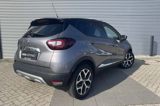 Renault Captur (2018) thumbnail 2