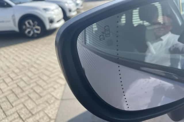 Renault Captur (2018) thumbnail 15