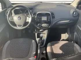 Renault Captur (2018) thumbnail 3