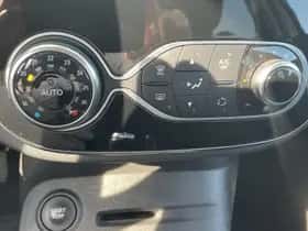 Renault Captur (2018) thumbnail 22
