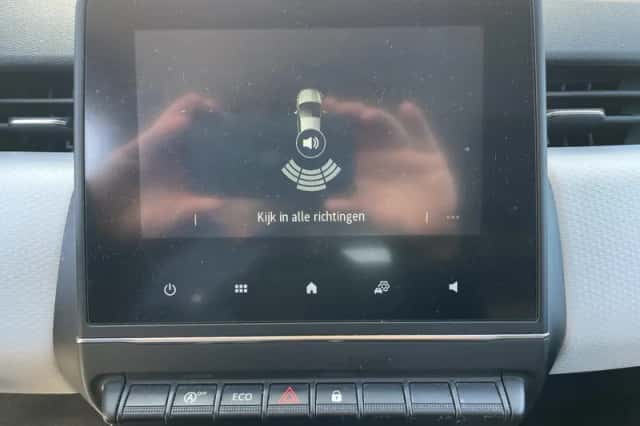 Renault Clio (2022) thumbnail 20